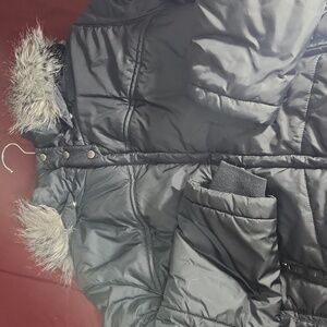 COLUMBIA puff coat with hood lined with faux fur women's medium